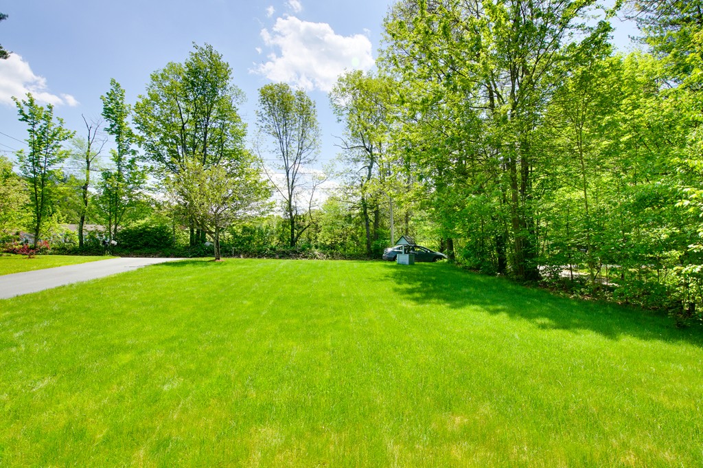 8 Yew Street Douglas, MA 01516 - Photo 30 of 30