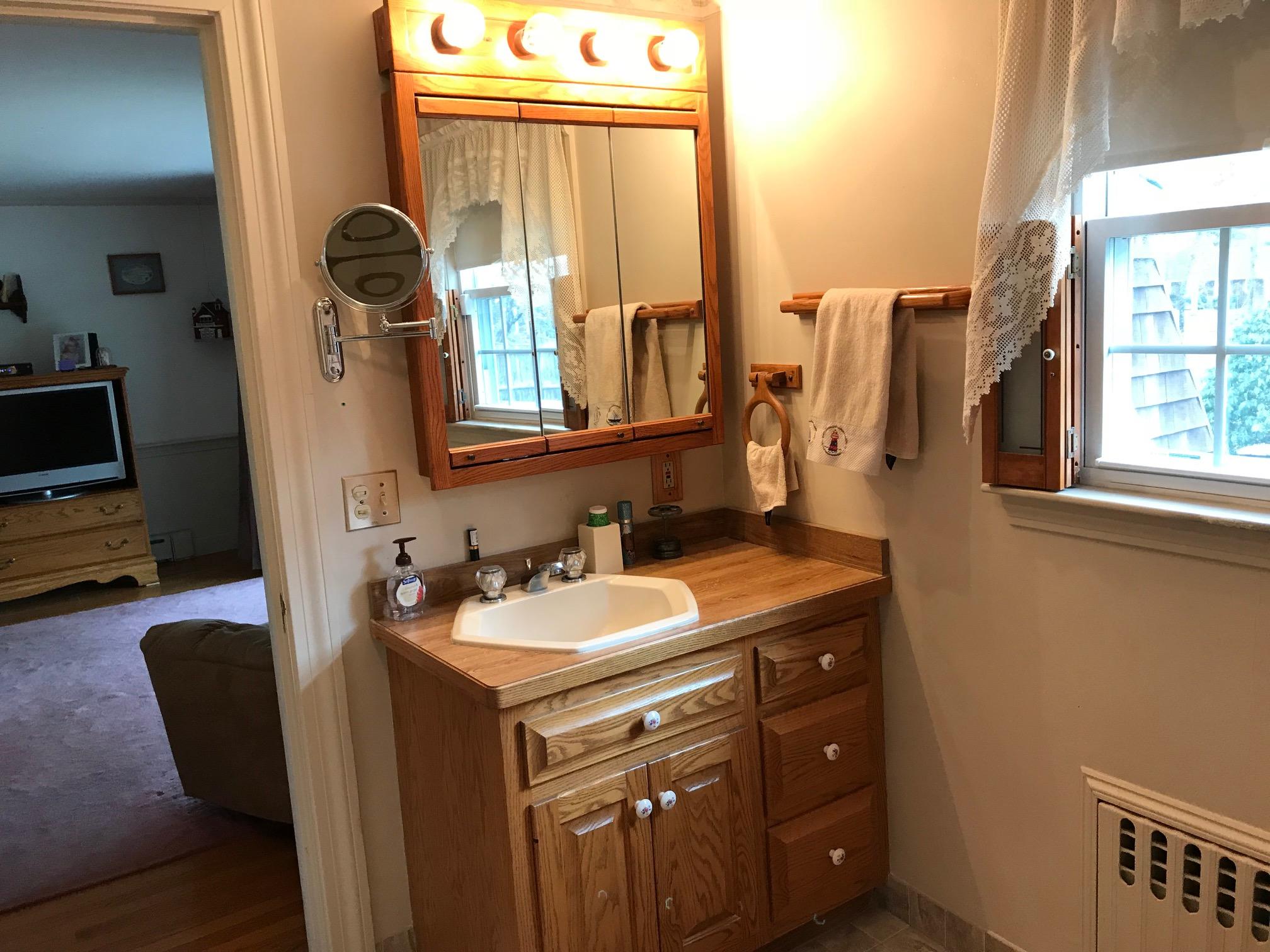 63 Harwich Road Orleans, MA 02653 - Photo 15 of 27 IMG_2503