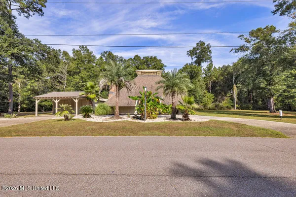 $297,999 | 8332 Makiki Drive, Diamondhead, MS 39525