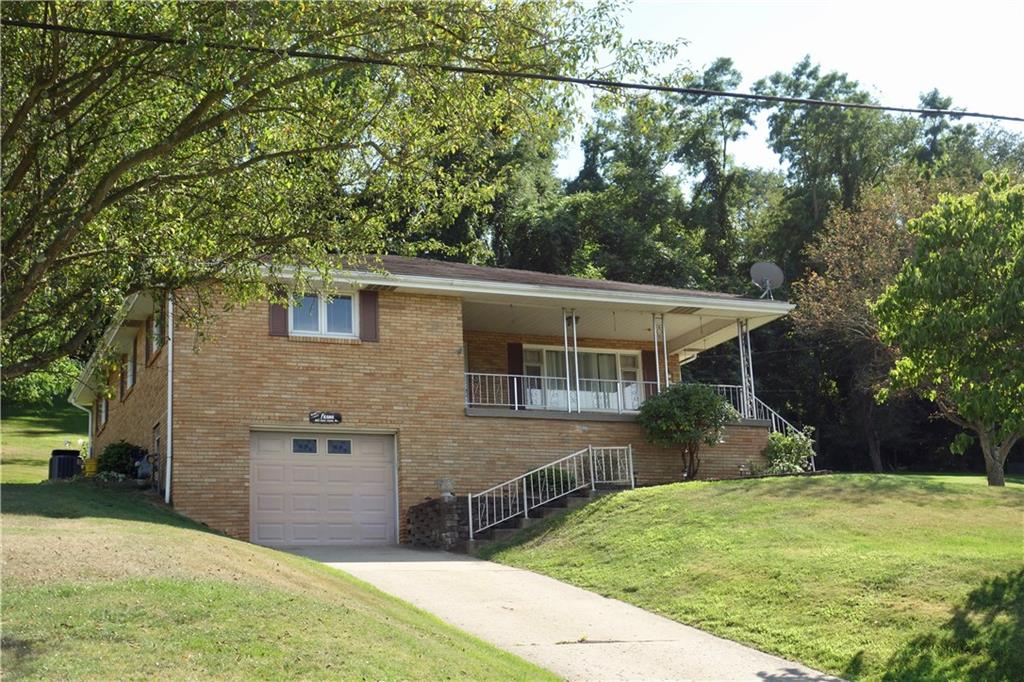 865 Davis School Road Washington, PA 15301 - Photo 2 of 24 Gallery Image 2