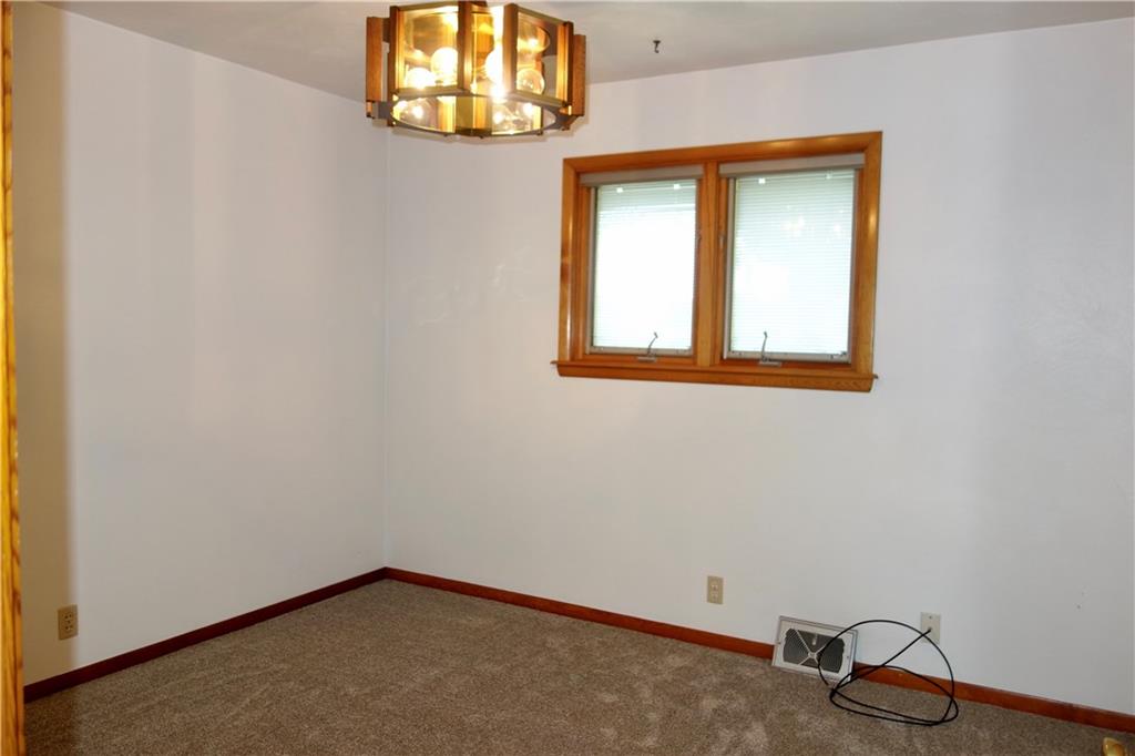 865 Davis School Road Washington, PA 15301 - Photo 18 of 24 Gallery Image 18