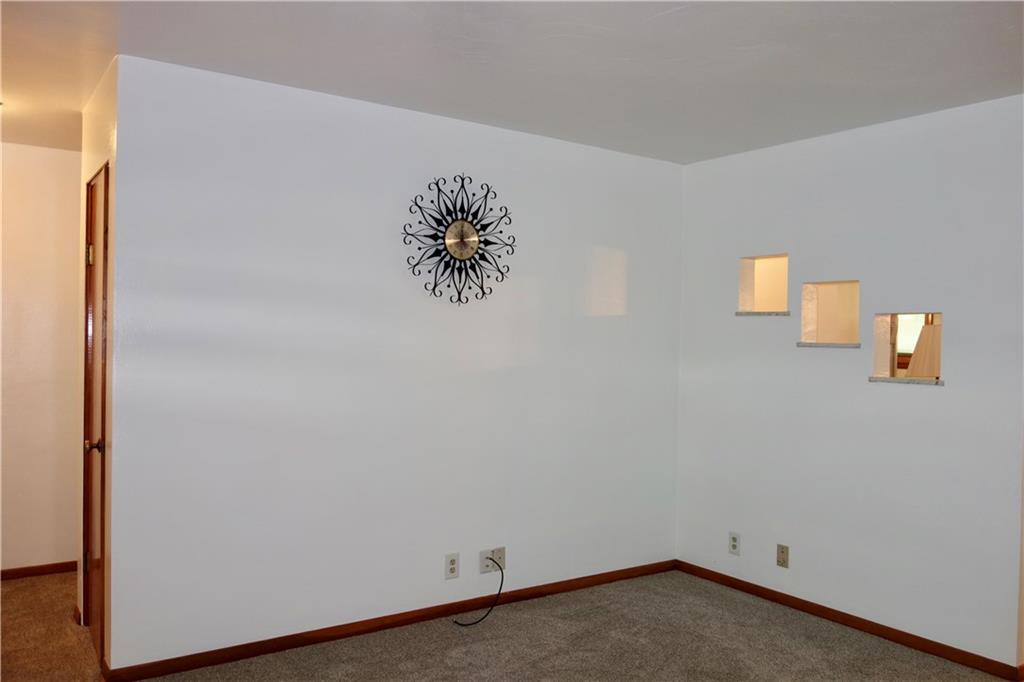 865 Davis School Road Washington, PA 15301 - Photo 6 of 24 Gallery Image 6