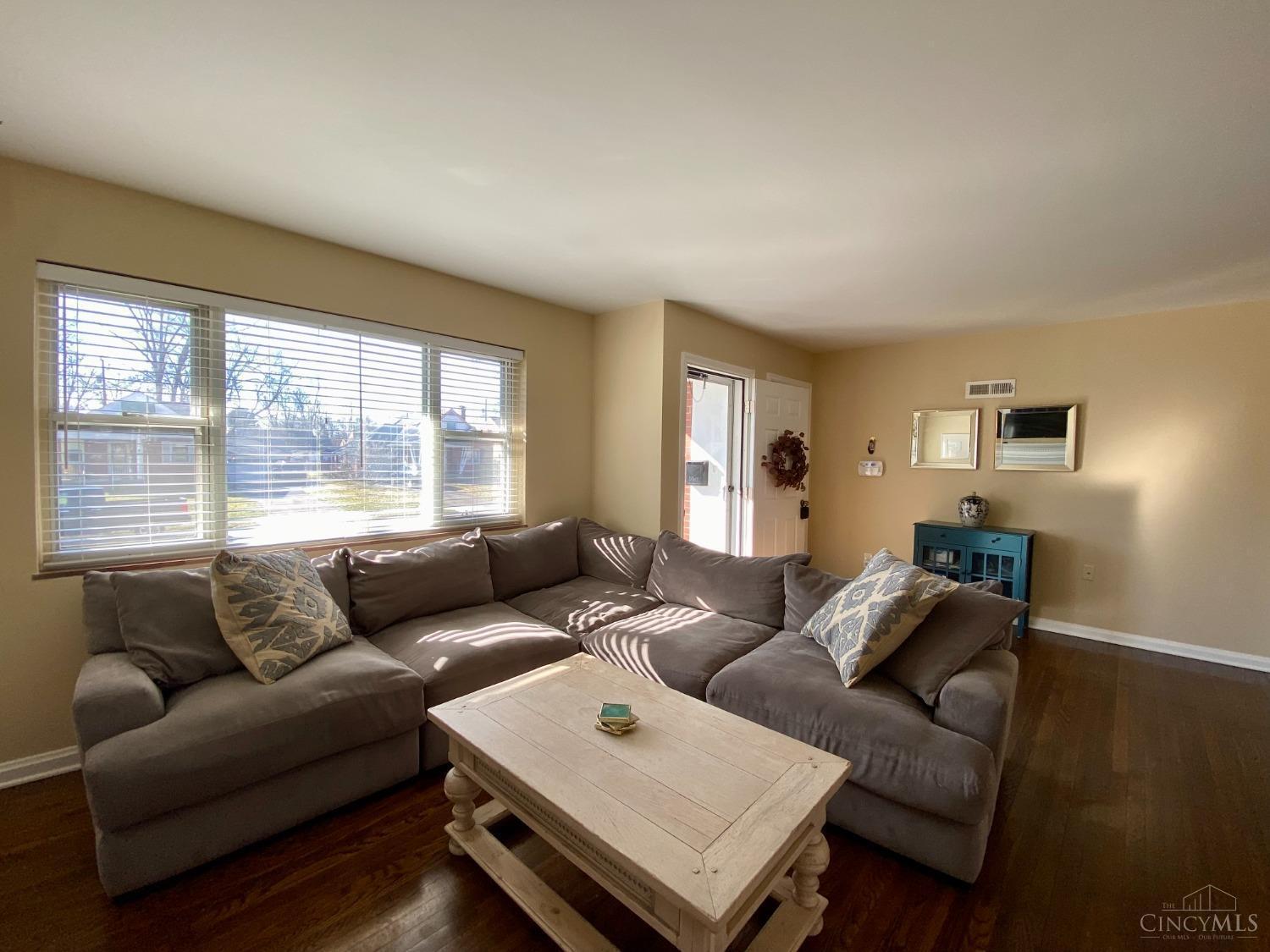 7200 Garden Road Cincinnati, OH 45236 - Photo 4 of 45 Gallery Image 4
