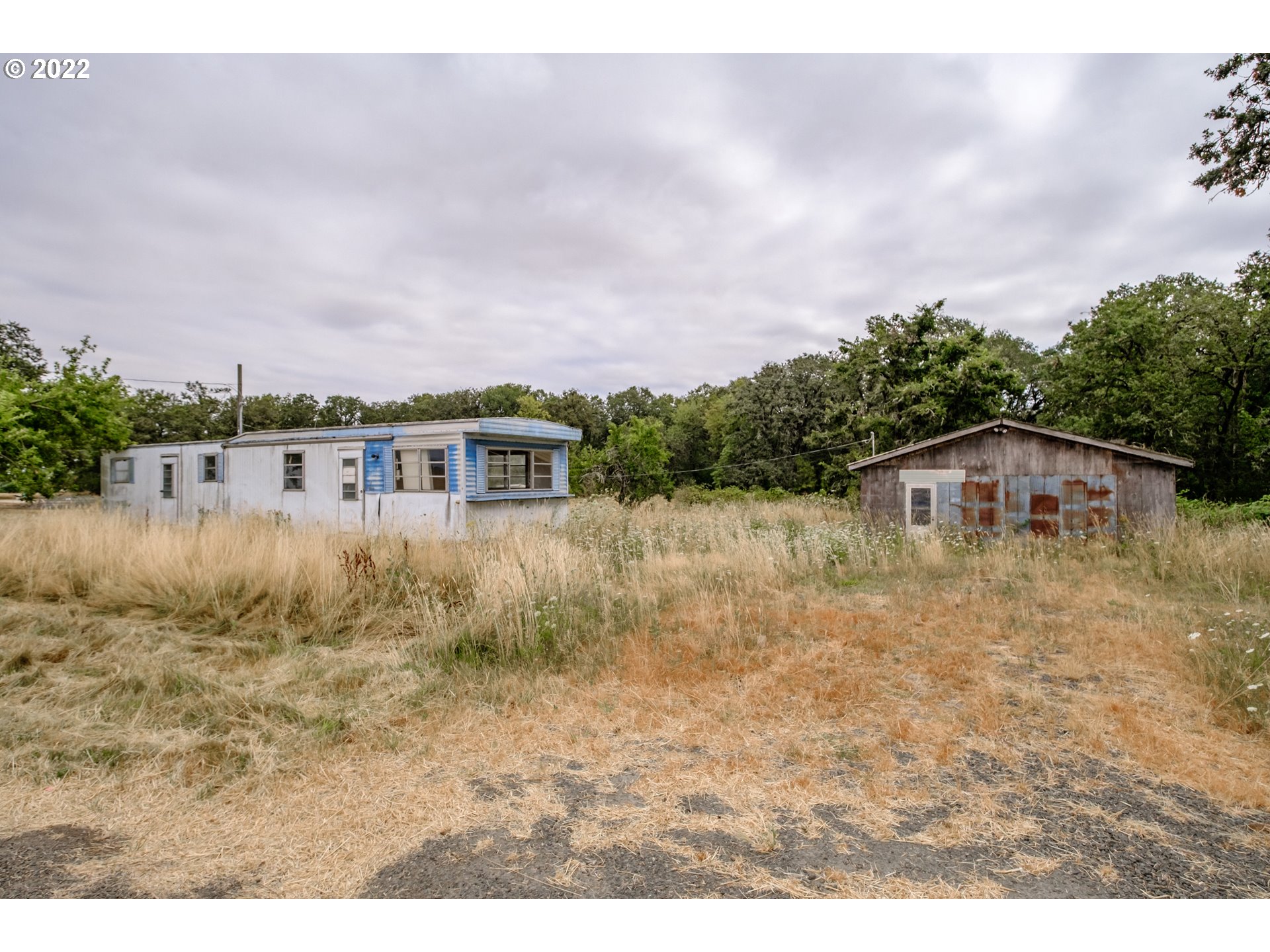 22141 Powerline Road Harrisburg, OR 97446 - Photo 25 of 27 Mobile Home