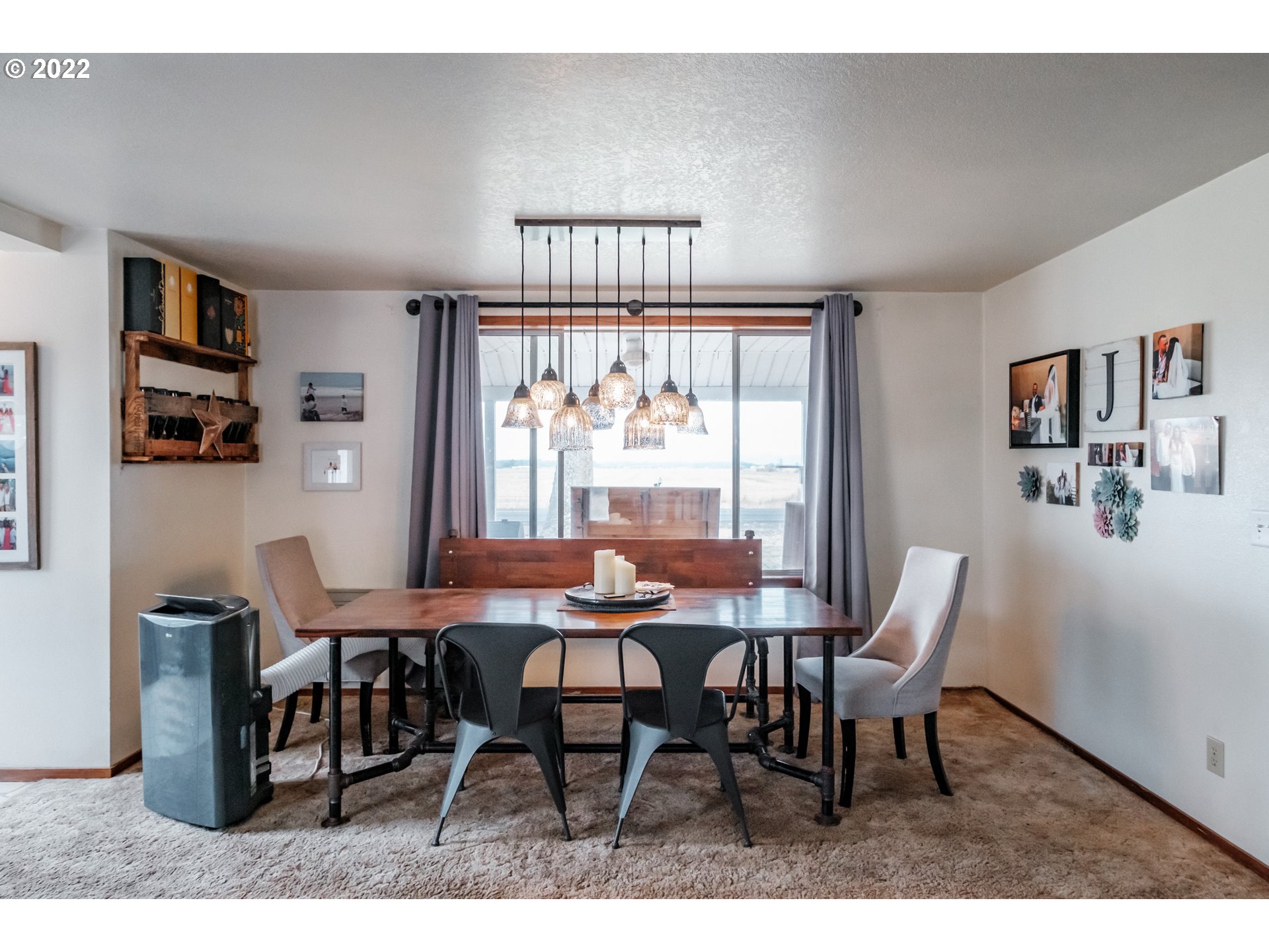 22141 Powerline Road Harrisburg, OR 97446 - Photo 9 of 27 Dining Room