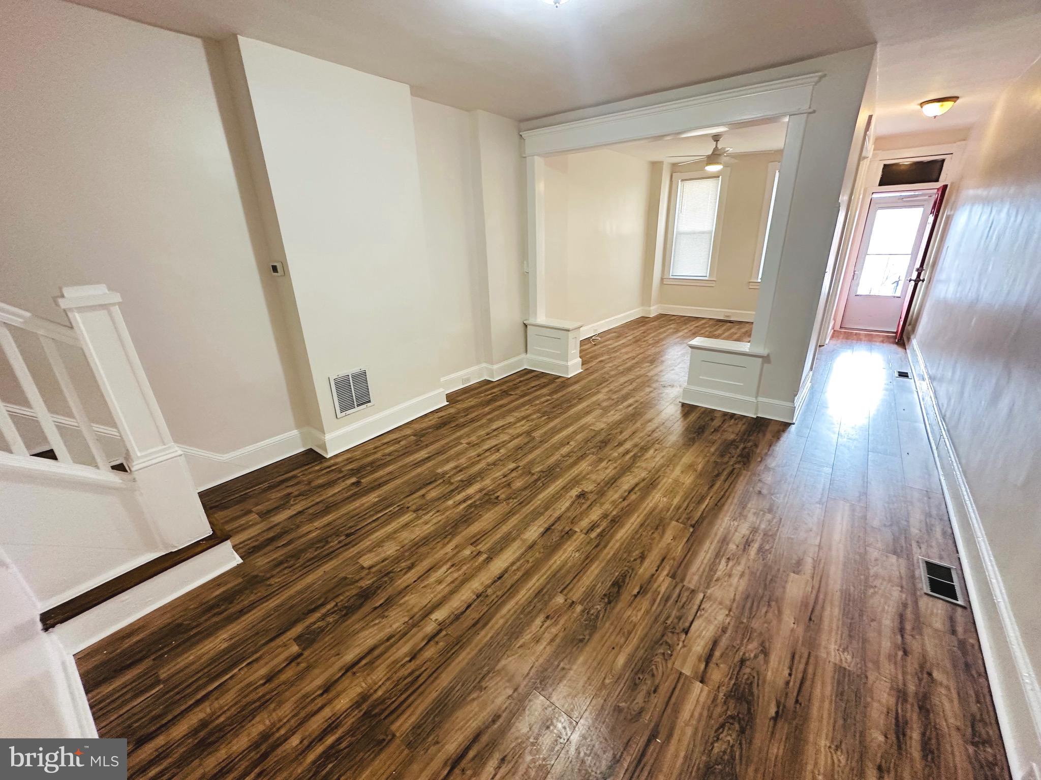 429 Yale Avenue Baltimore, MD 21229 - Photo 12 of 33 Main level view