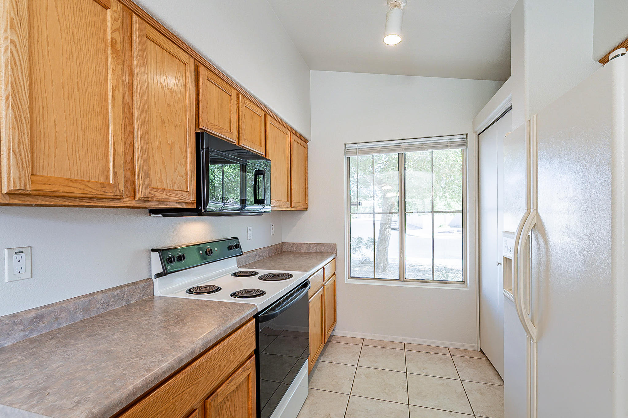 7035 West Phelps Road Peoria, AZ 85382 - Photo 11 of 32 Phelps-9