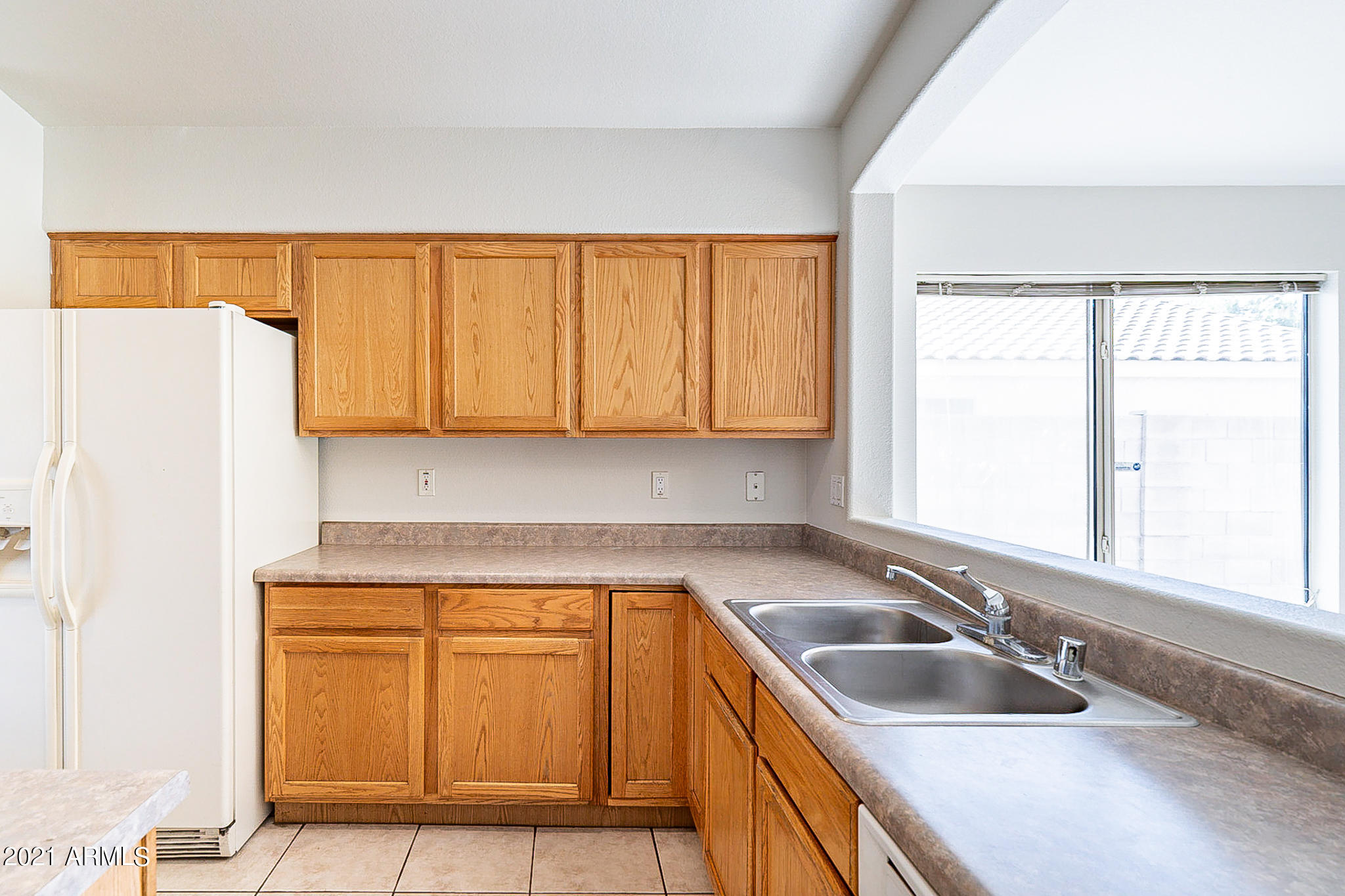 7035 West Phelps Road Peoria, AZ 85382 - Photo 10 of 32 Phelps-8