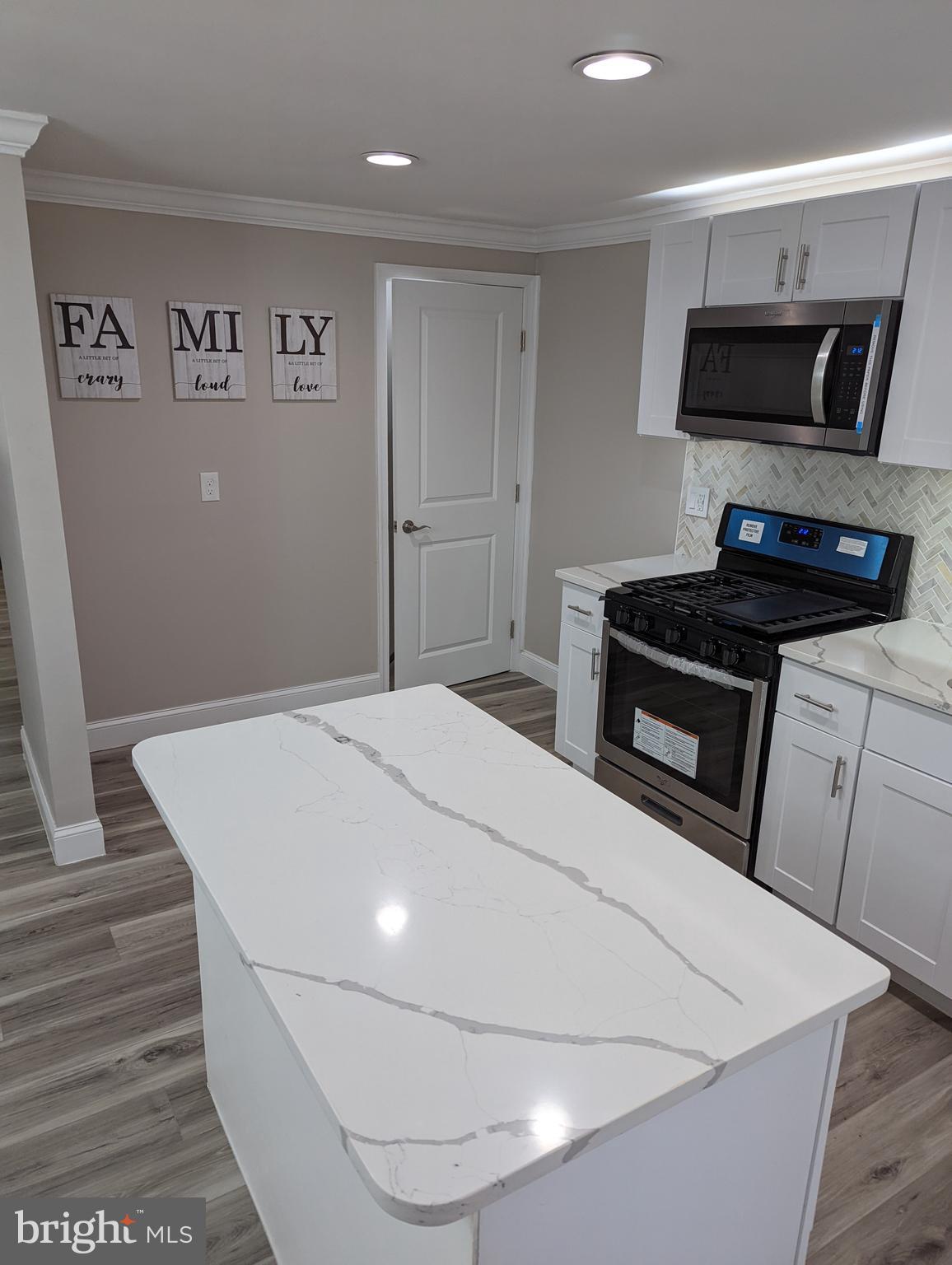5501 Whitwood Road Baltimore, MD 21206 - Photo 8 of 30 Gallery Image 8