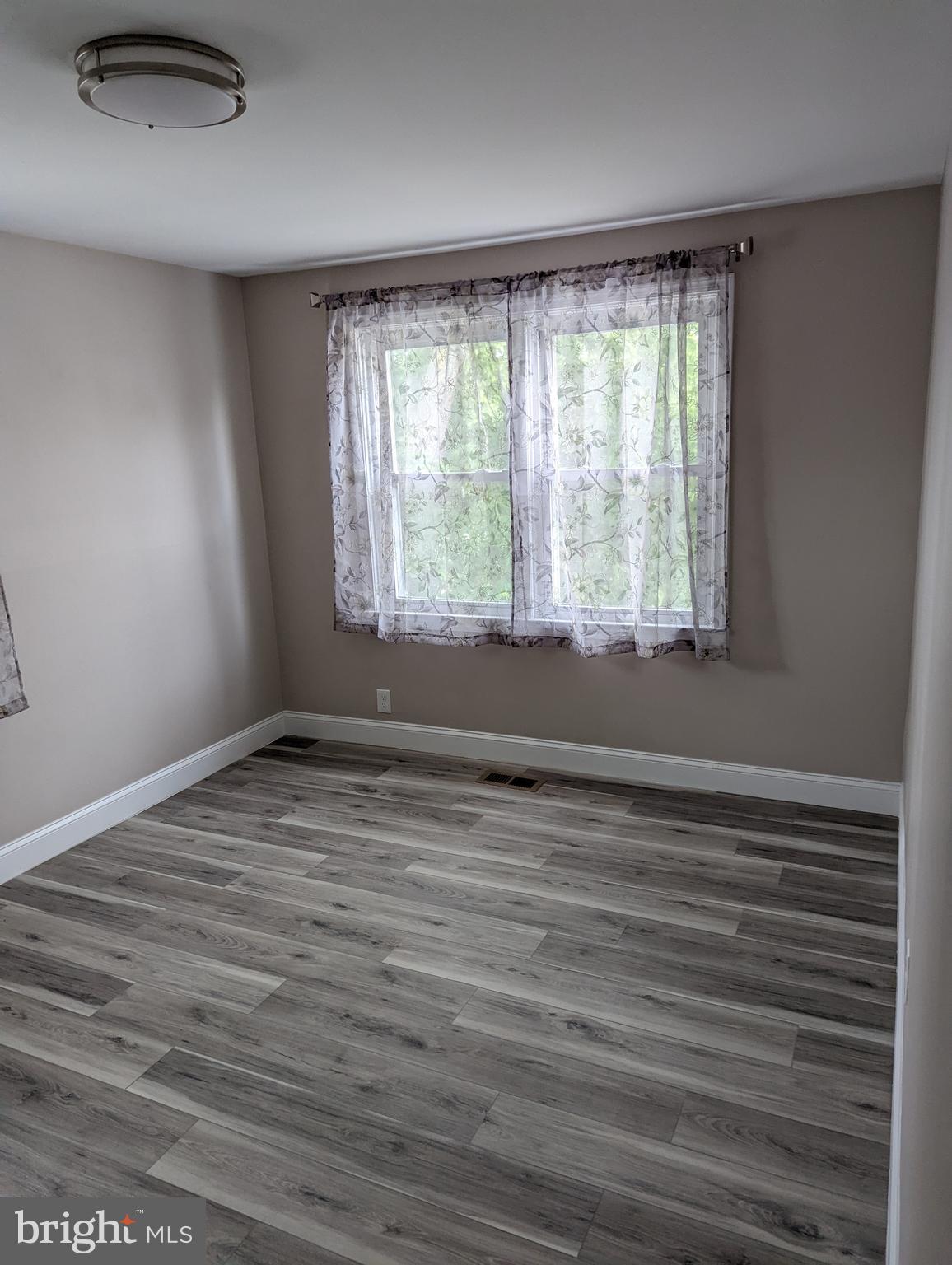 5501 Whitwood Road Baltimore, MD 21206 - Photo 9 of 30 Gallery Image 9