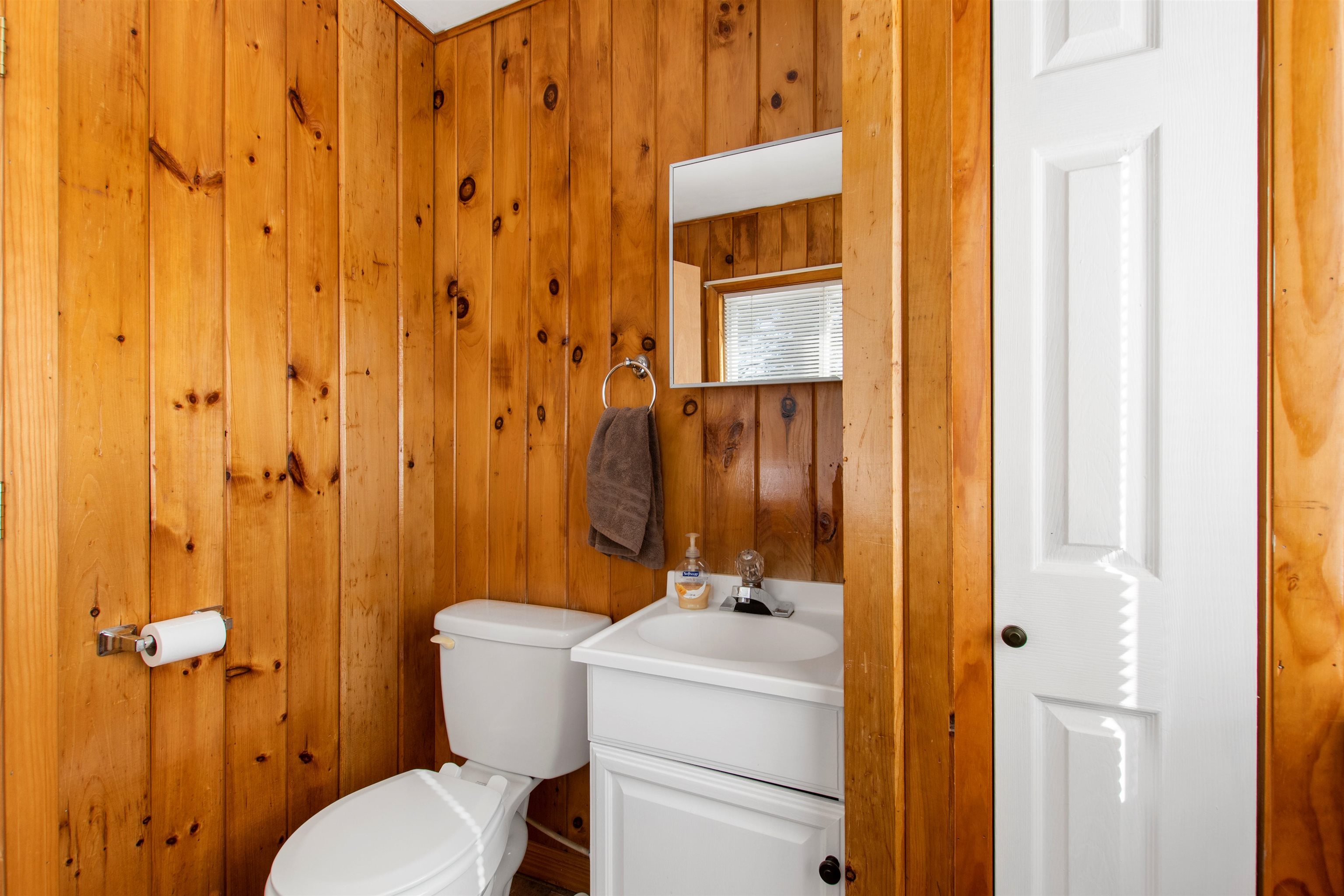 149 Akers Pond Road Errol, NH 03579 - Photo 14 of 32
