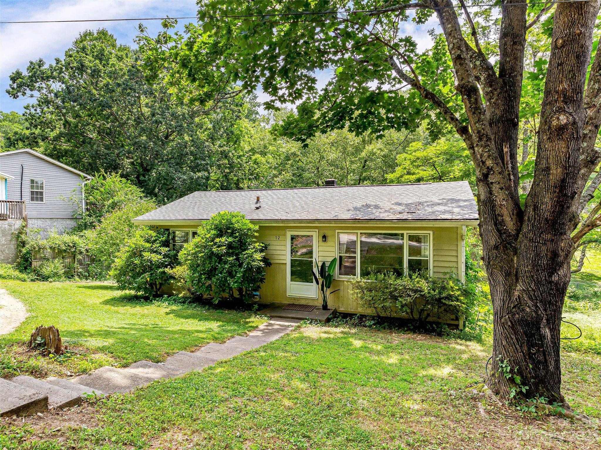12 Old Turnpike Road Arden, NC 28704 - Photo 2 of 22 Gallery Image 2