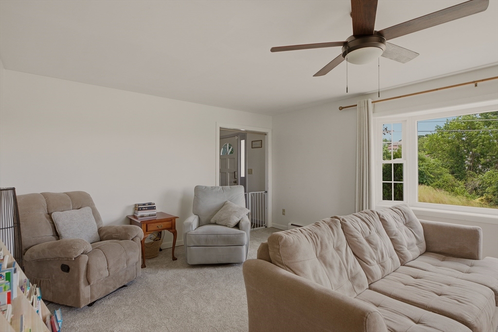 88 Jones Street Fall River, MA 02720 - Photo 6 of 39