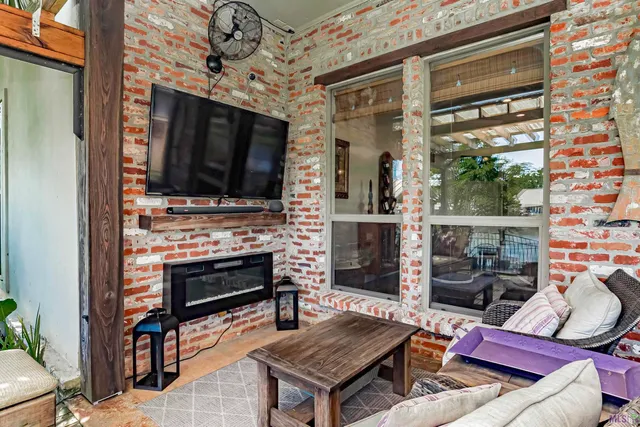 $567,000 | 18120 Manning Drive, Prairieville, LA 70769