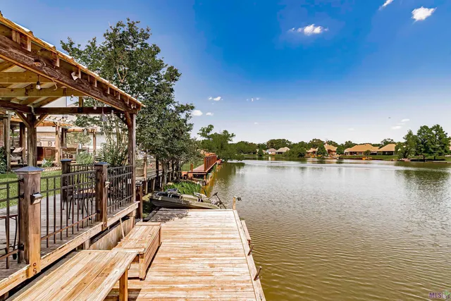 $567,000 | 18120 Manning Drive, Prairieville, LA 70769