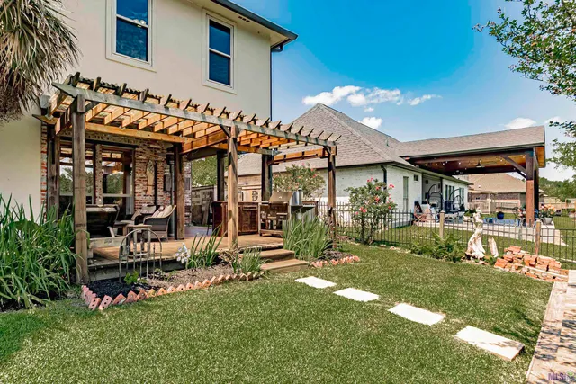 $567,000 | 18120 Manning Drive, Prairieville, LA 70769