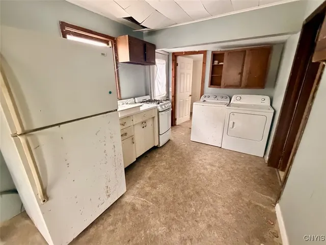 $159,900 | 7 Dublin Street, Oswego, NY 13126