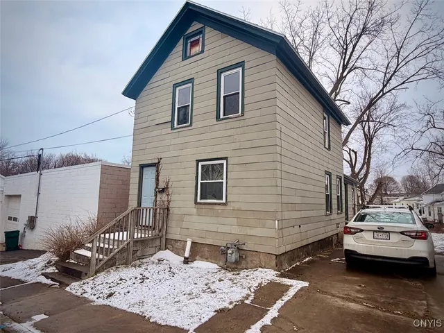 $159,900 | 7 Dublin Street, Oswego, NY 13126
