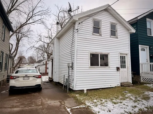 $159,900 | 7 Dublin Street, Oswego, NY 13126