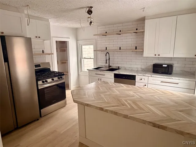 $159,900 | 7 Dublin Street, Oswego, NY 13126