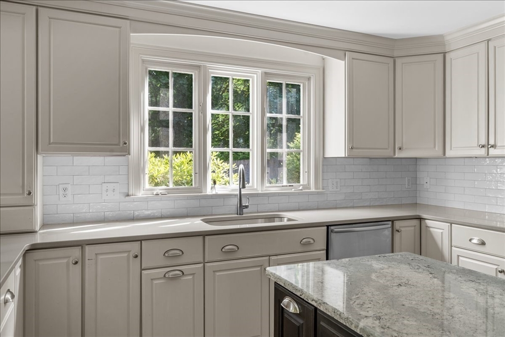 144 Stetson Road Norwell, MA 02061 - Photo 11 of 42