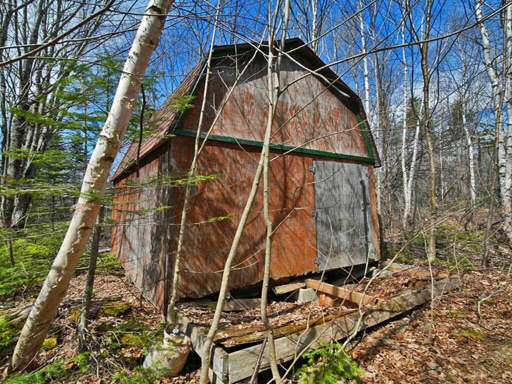 276 White Road Houlton, ME 04730 - Photo 8 of 15 cabin-maine-land