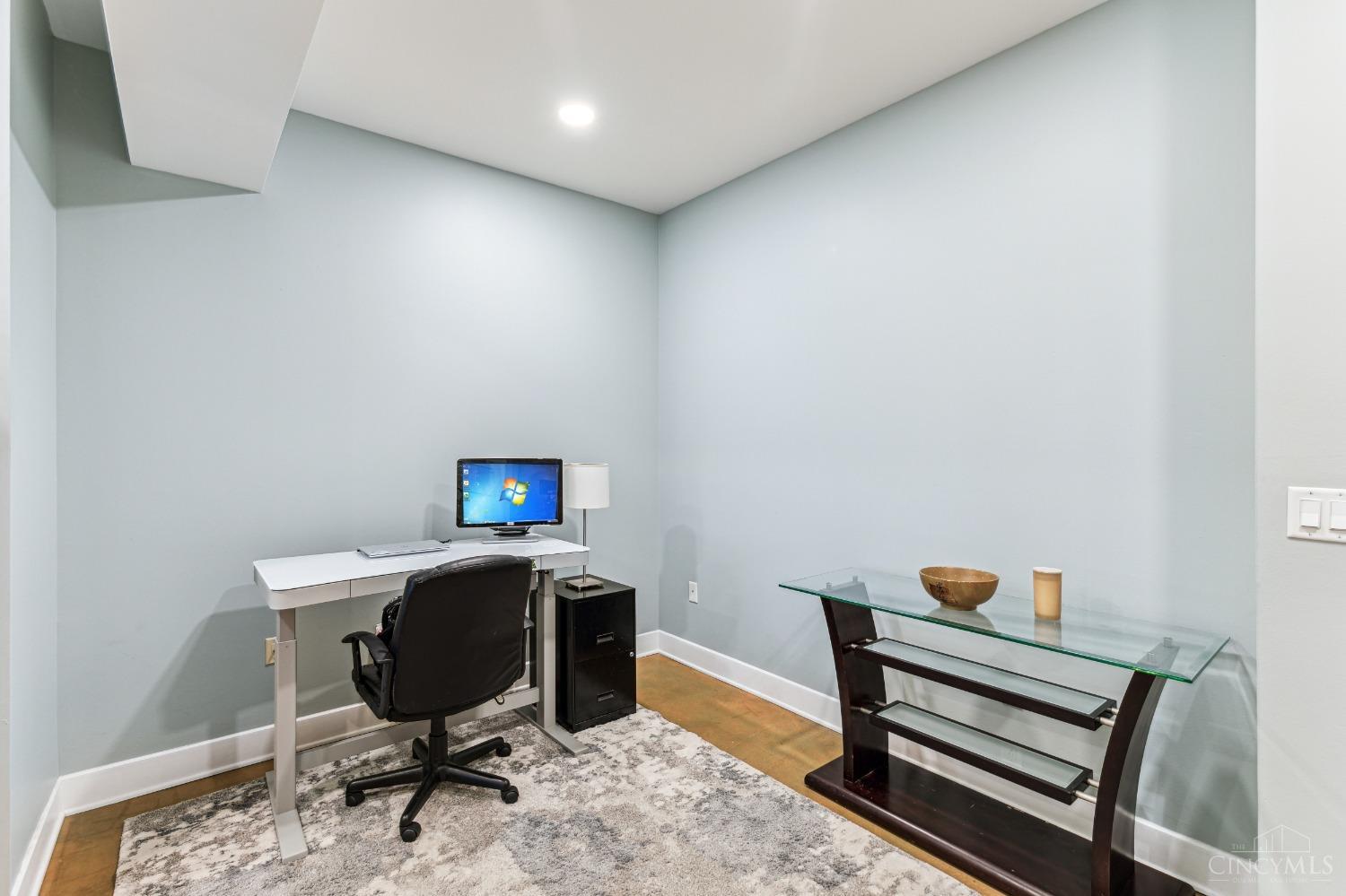 2260 Riverside Drive, Unit 205 Cincinnati, OH 45202 - Photo 9 of 37