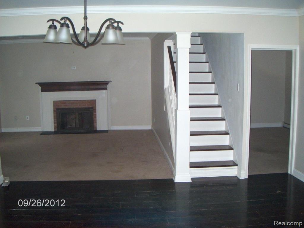 7899 Yager Road Columbus, MI 48063 - Photo 12 of 24 Dining Area