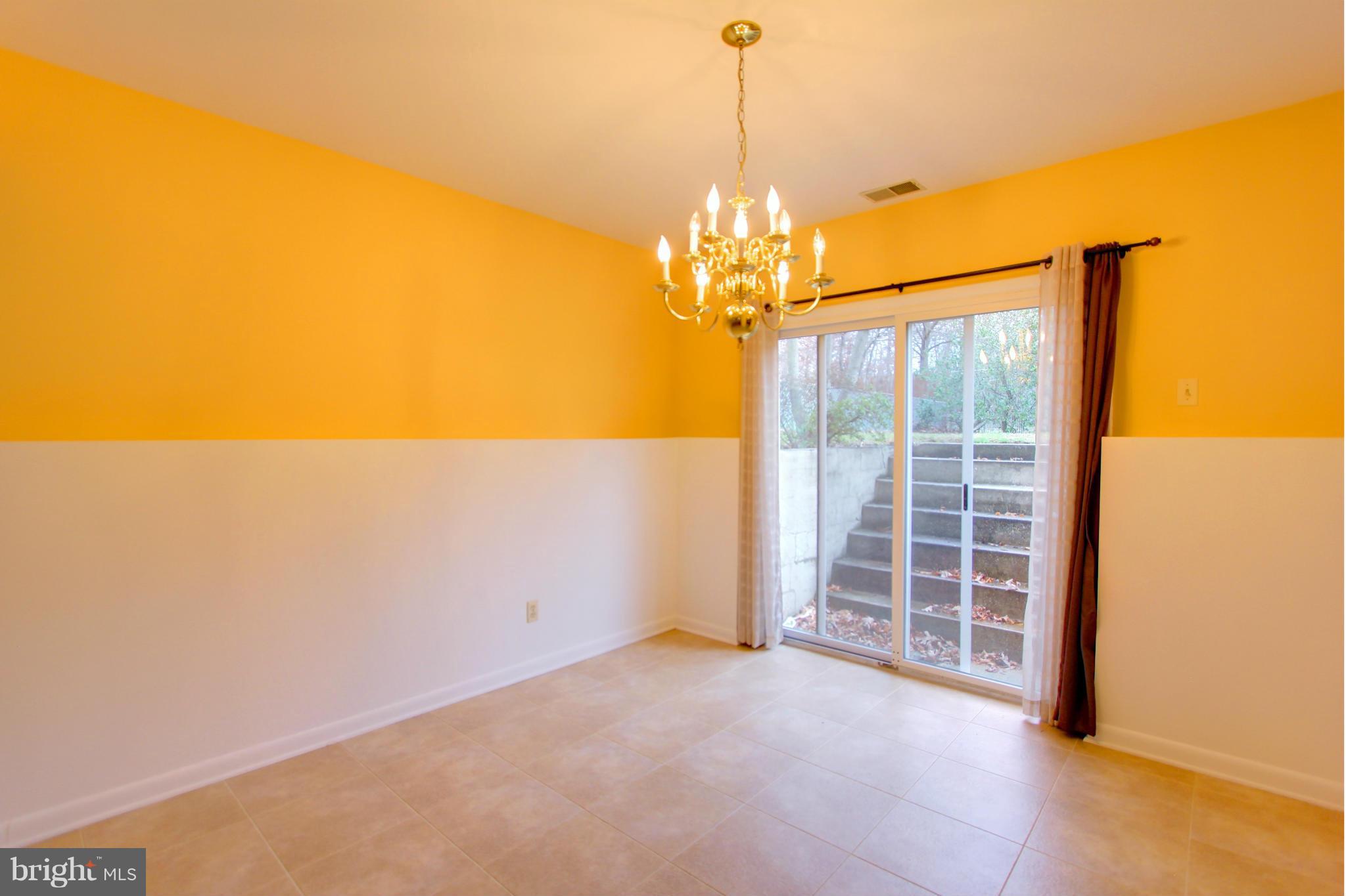 9411 North Laurel Road Laurel, MD 20723 - Photo 11 of 30 Dining Room