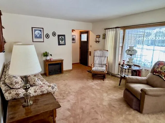 $277,000 | 2703 Wilgus Avenue, Sheboygan, WI 53081