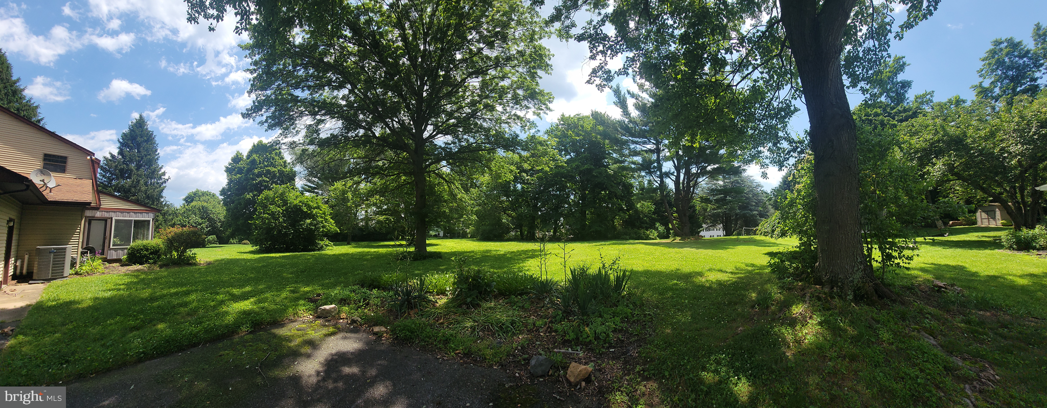 48 Quartz Mill Road Newark, DE 19711 - Photo 3 of 21 Backyard view