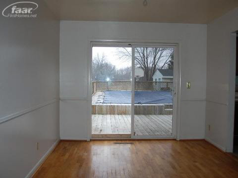 6334 Calkins Road Flint, MI 48532 - Photo 12 of 21 20166501-11.JPG