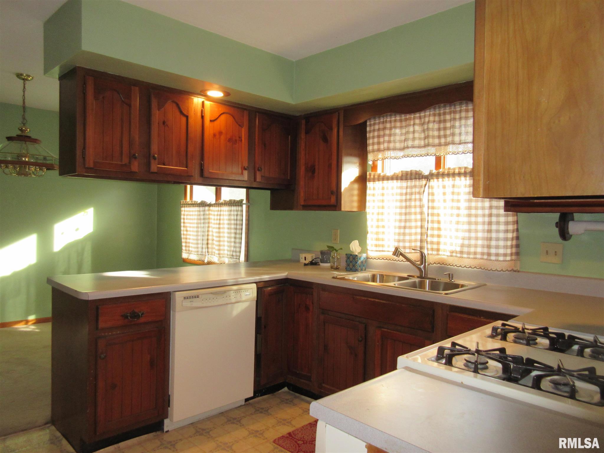 817 7th Street Colona, IL 61241 - Photo 5 of 26 Gallery Image 5