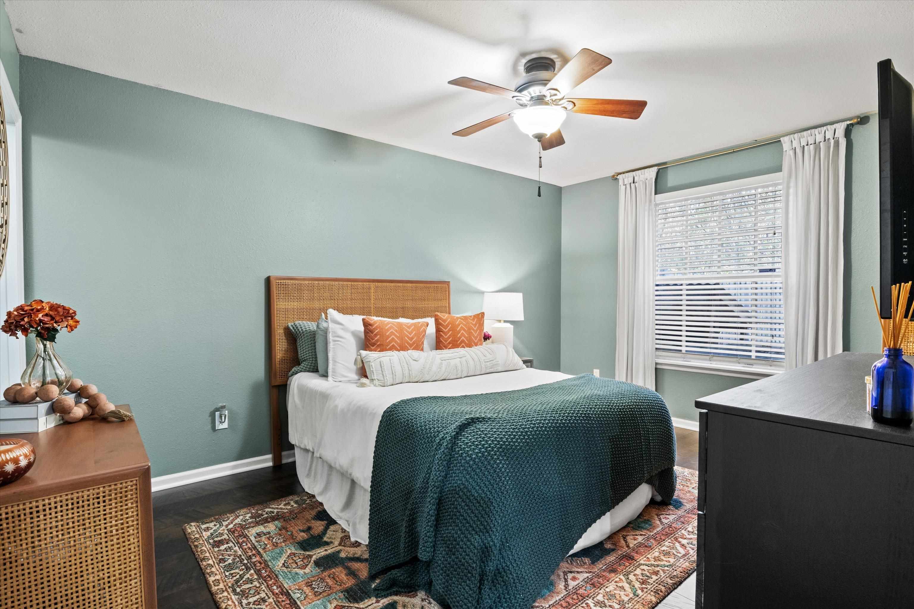 3996 Gaffney Loop Tallahassee, FL 32303 - Photo 4 of 27