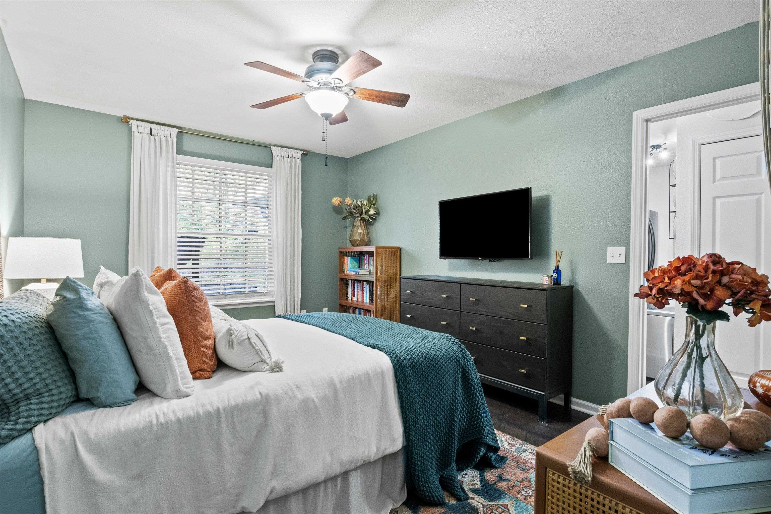 3996 Gaffney Loop Tallahassee, FL 32303 - Photo 6 of 27