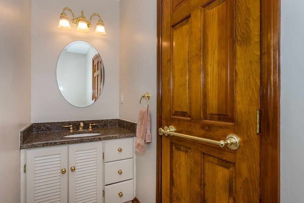 10 Nathaniel Way Canton, MA 02021 - Photo 14 of 34 Gallery Image 14
