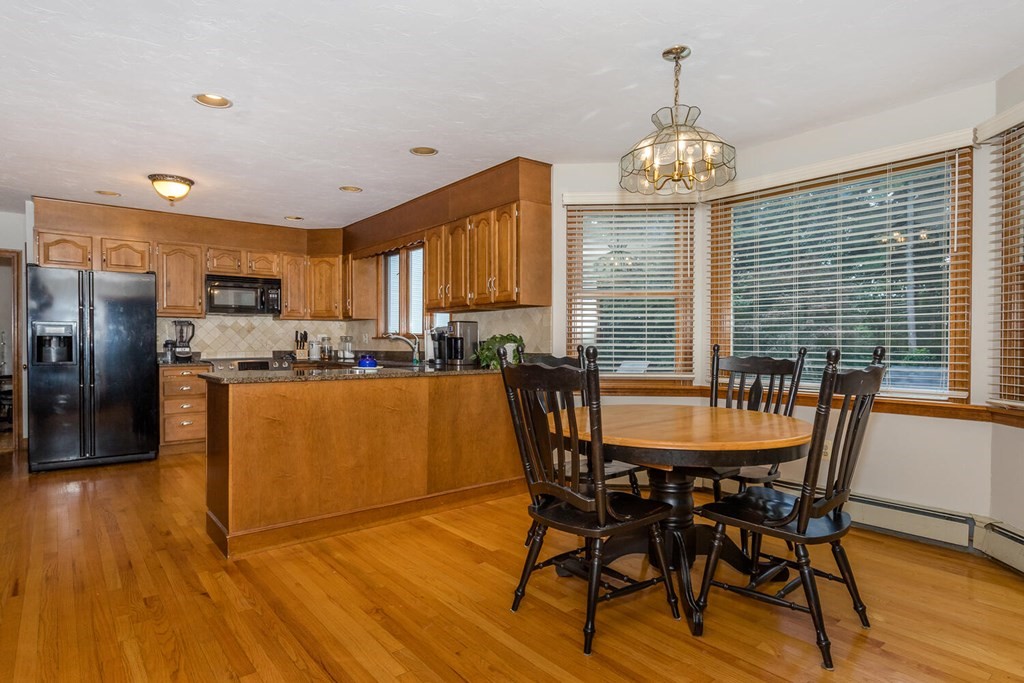 10 Nathaniel Way Canton, MA 02021 - Photo 8 of 34 Gallery Image 8