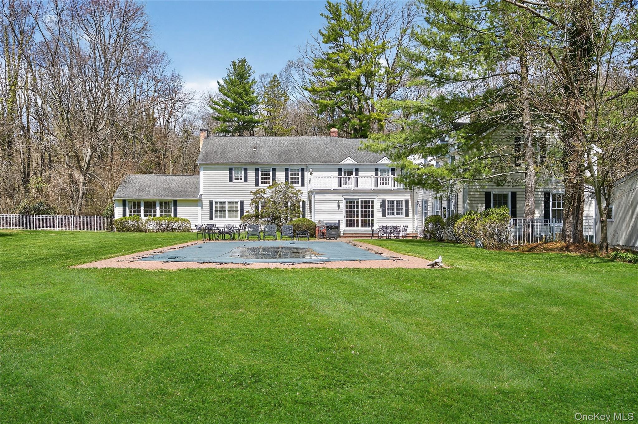 1862 Muttontown Road Syosset, NY 11791 - Photo 29 of 33