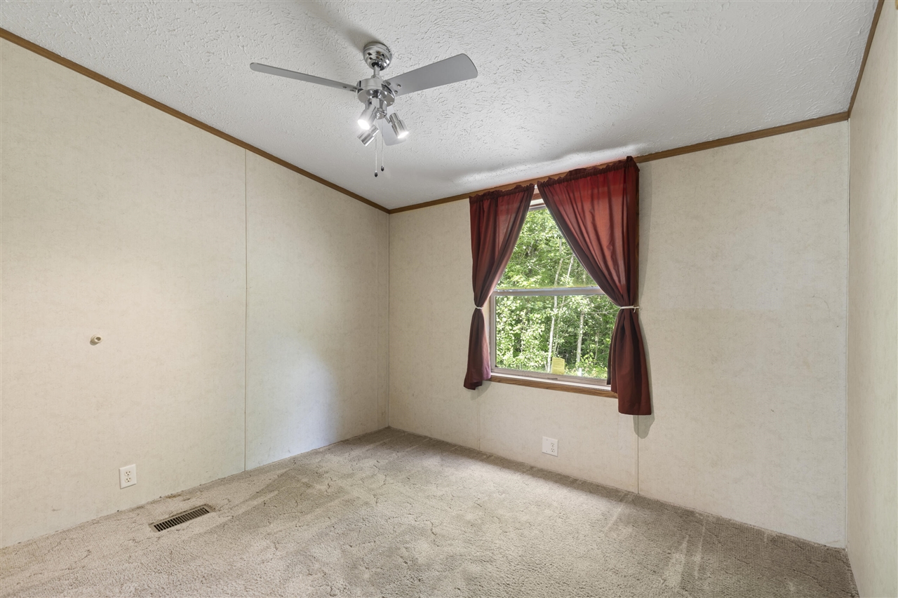3839 Wallaker Road Benzonia, MI 49616 - Photo 27 of 37 Gallery Image 27