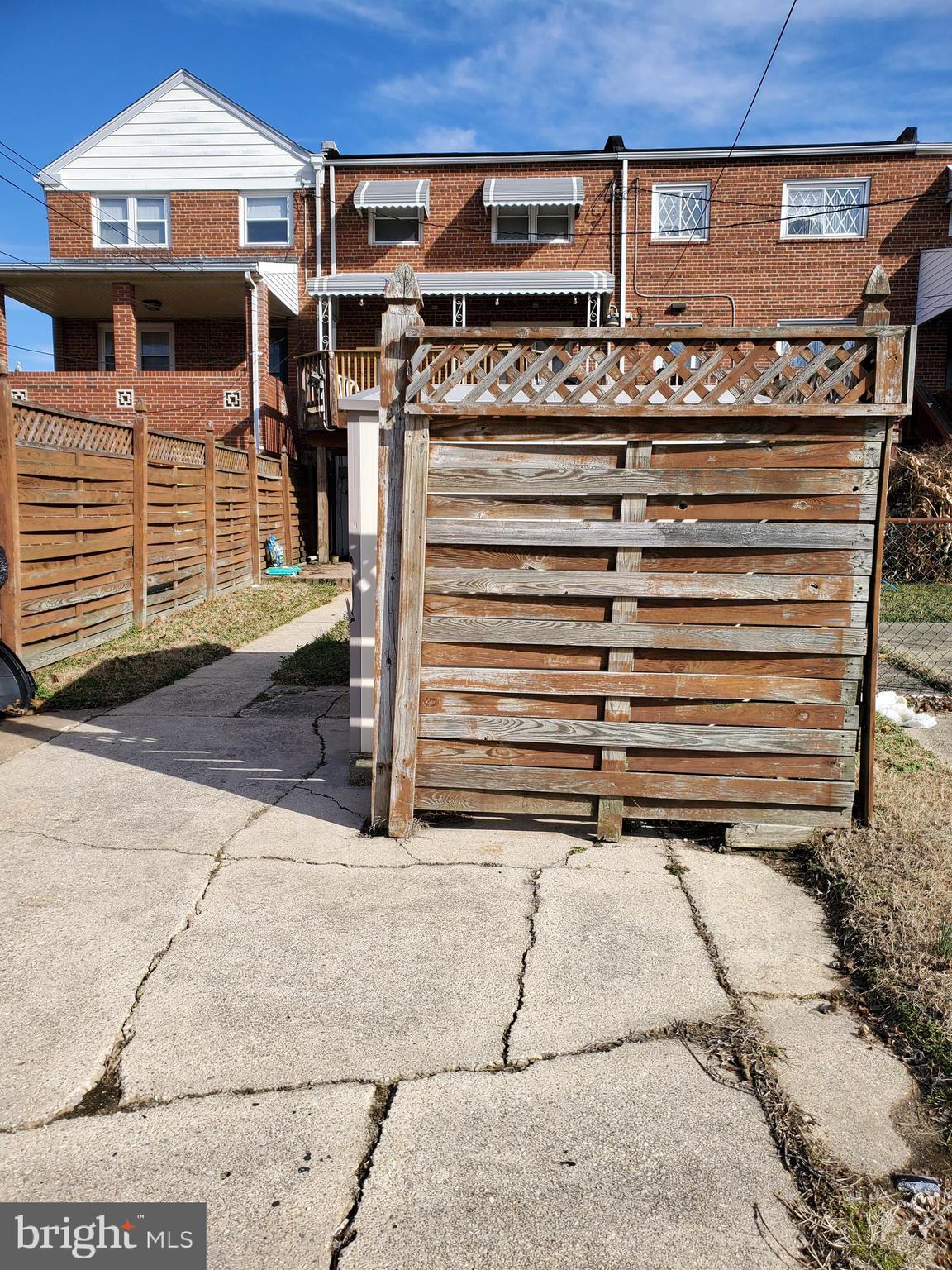 7859 Rockbourne Road Dundalk, MD 21222 - Photo 20 of 24 Rear entrance.
