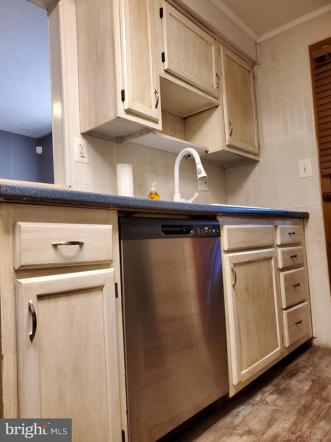 7859 Rockbourne Road Dundalk, MD 21222 - Photo 7 of 24 Kitchen