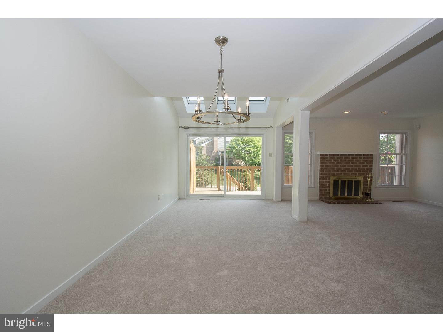 29 Stonehurst Court Wayne, PA 19087 - Photo 11 of 21 Dining Room
