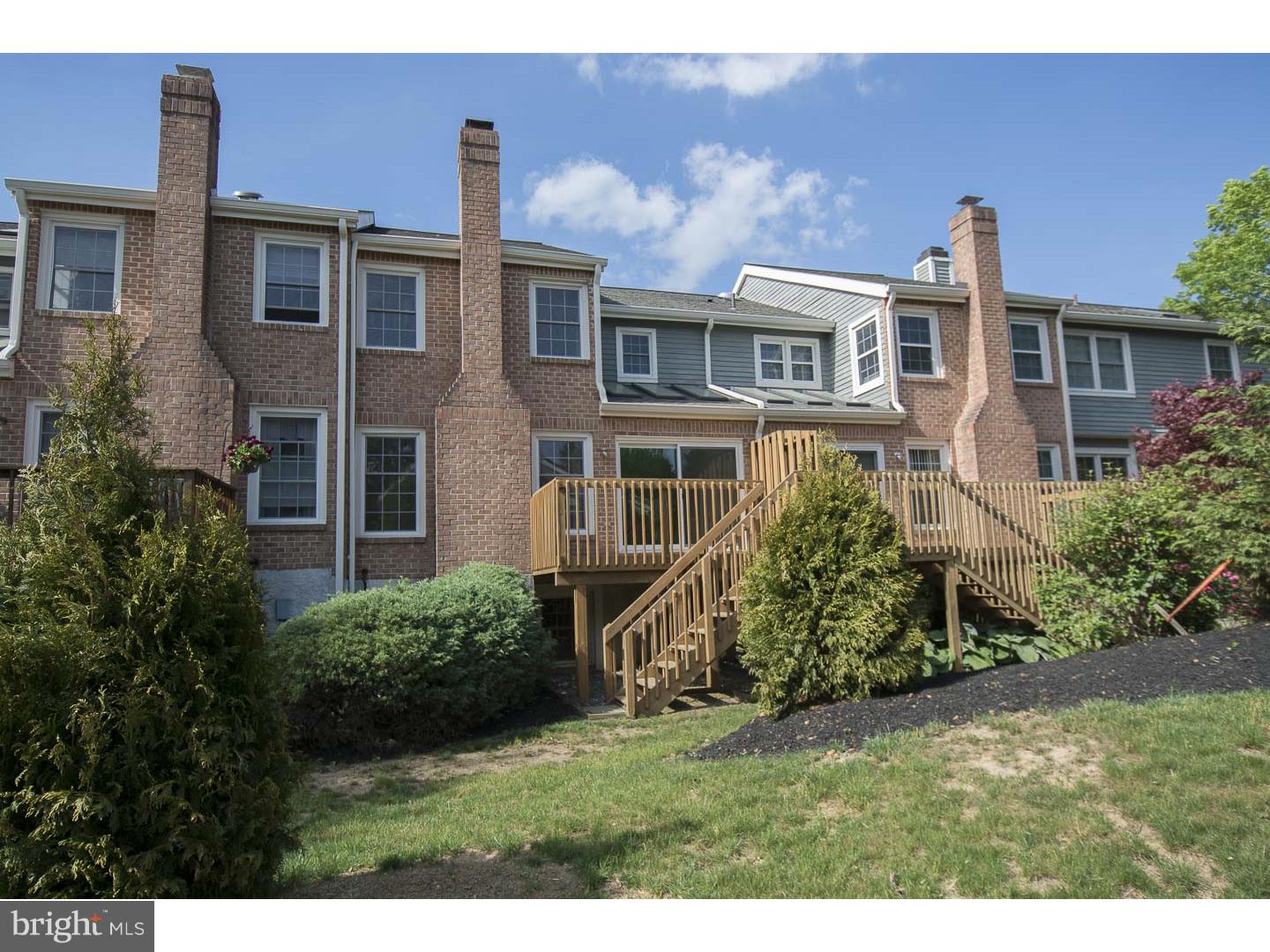 29 Stonehurst Court Wayne, PA 19087 - Photo 20 of 21 Exterior Back