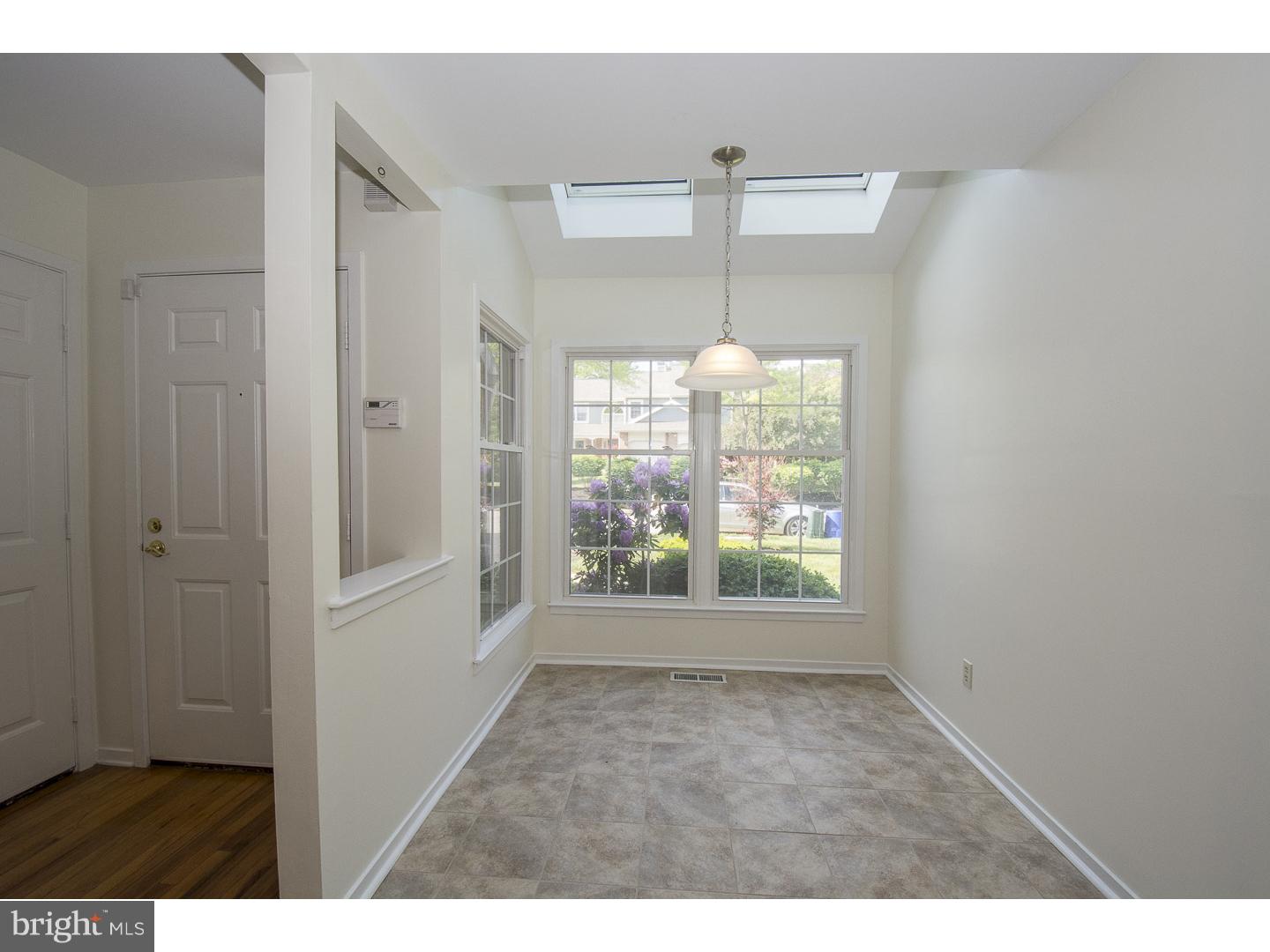 29 Stonehurst Court Wayne, PA 19087 - Photo 6 of 21 Breakfast Room