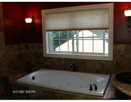 8 Ralph Street Medford, MA 02155 - Photo 8 of 17