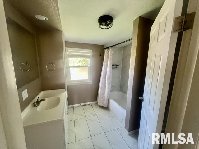 636 North 8th Avenue Canton, IL 61520 - Photo 25 of 33