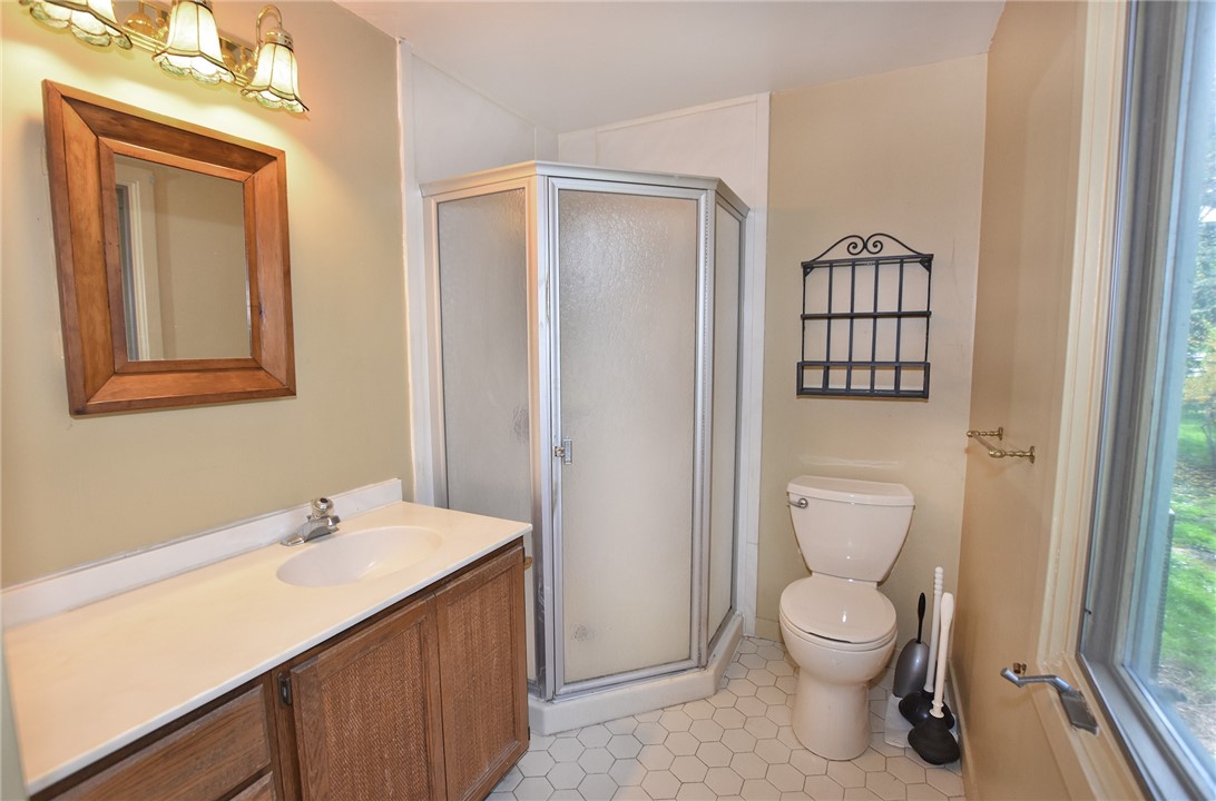 437 High St Extension Perinton, NY 14450 - Photo 11 of 24