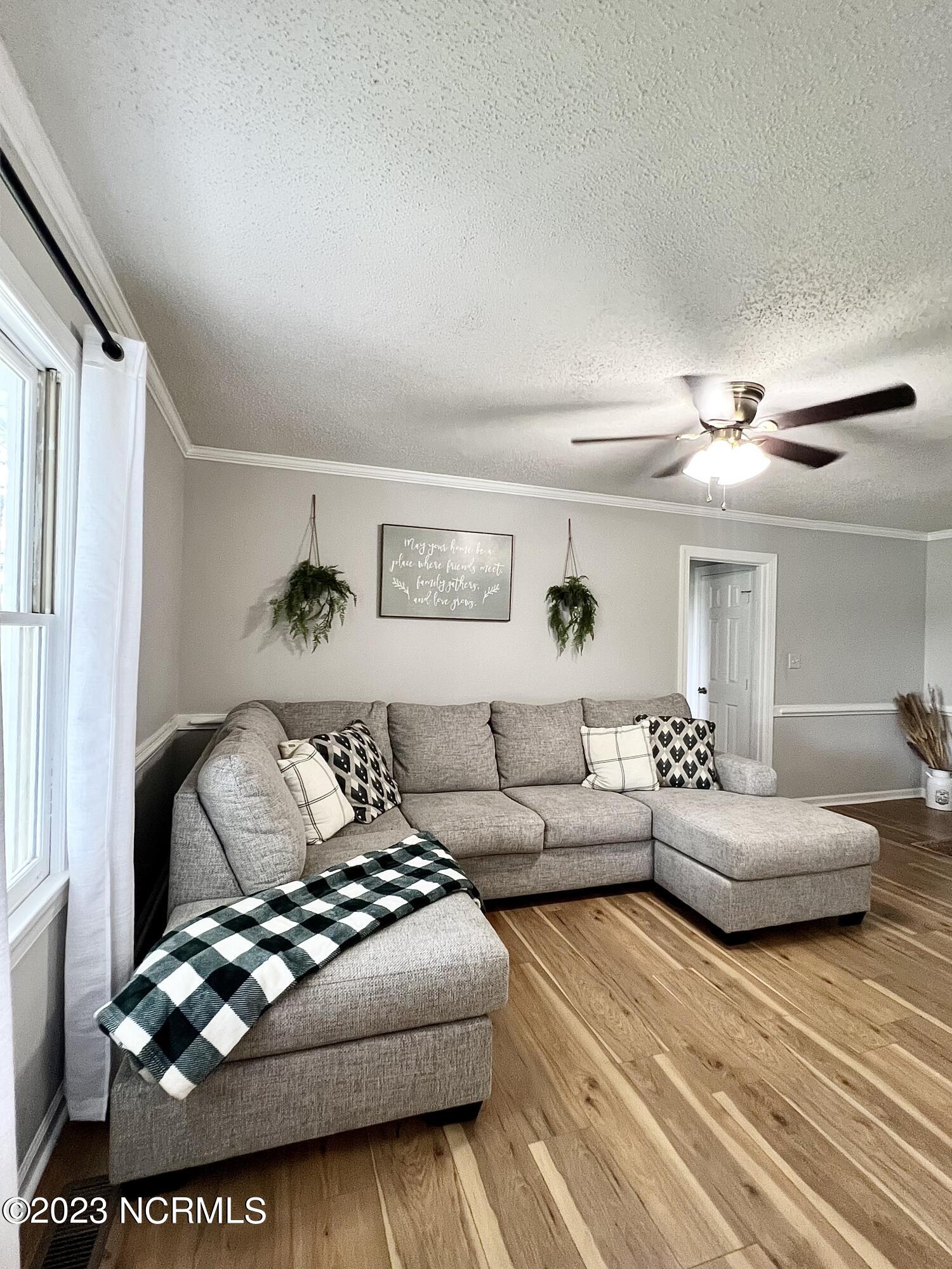 4481 Meadowbrook Road Rocky Mount, NC 27801 - Photo 11 of 26 Greatroom view 2