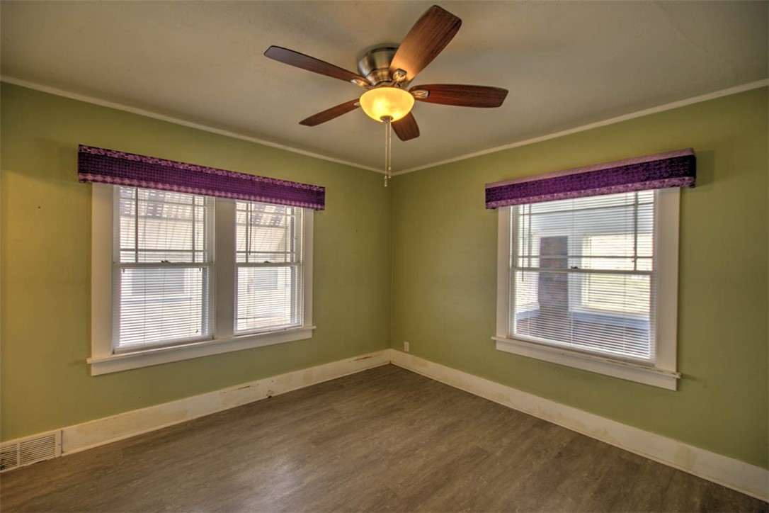 1220 East Decatur Street Decatur, IL 62521 - Photo 16 of 26 Gallery Image 16