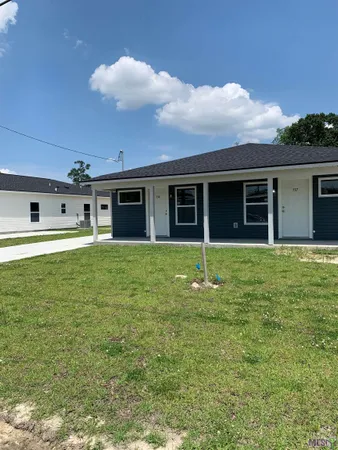 $1,200 | 532 Live Oak Boulevard, Baton Rouge, LA 70806